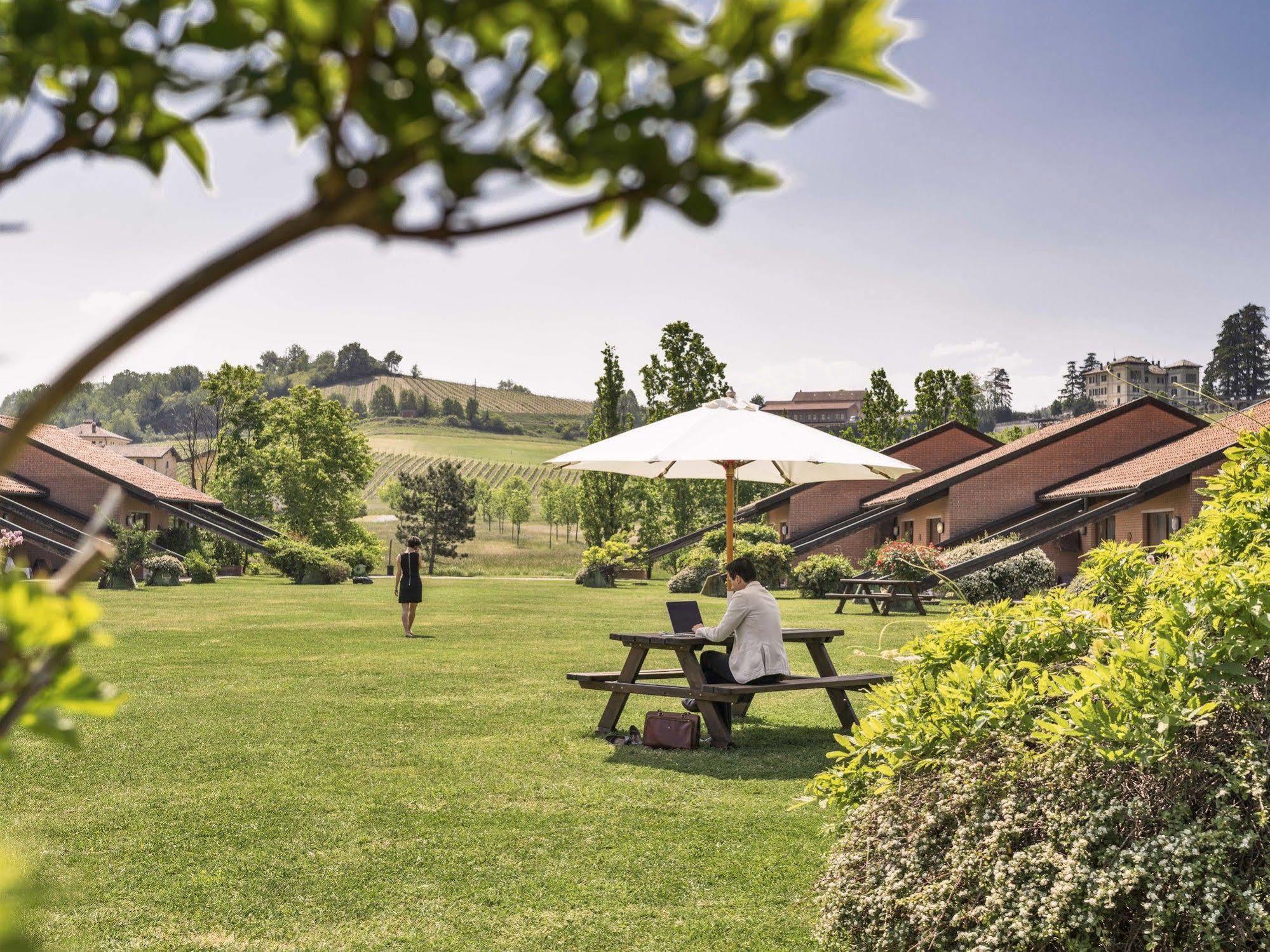 Serravalle Golf Hotel Serravalle Scrivia Exterior foto